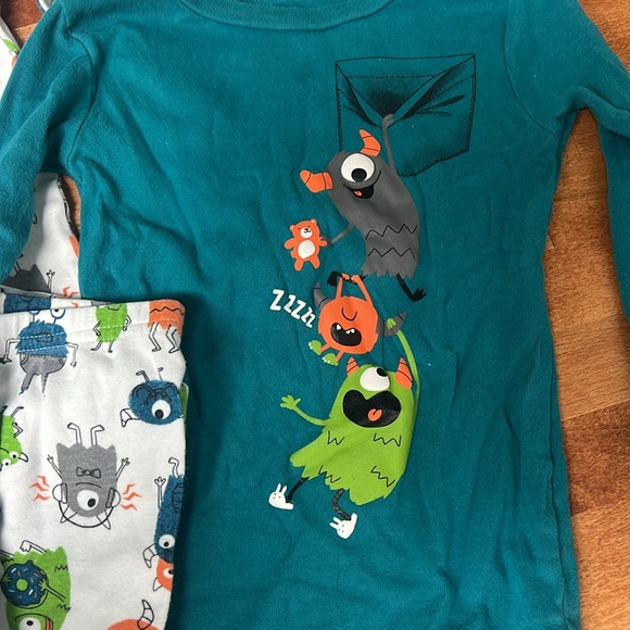 Carters 5T monster pajama set, GUC - Picture 3 of 5